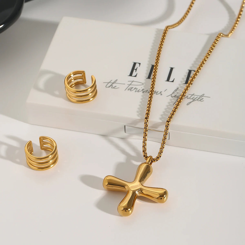 Collar "Ethereal Cross" – Cruz Abombada & Pavé de Circonitas