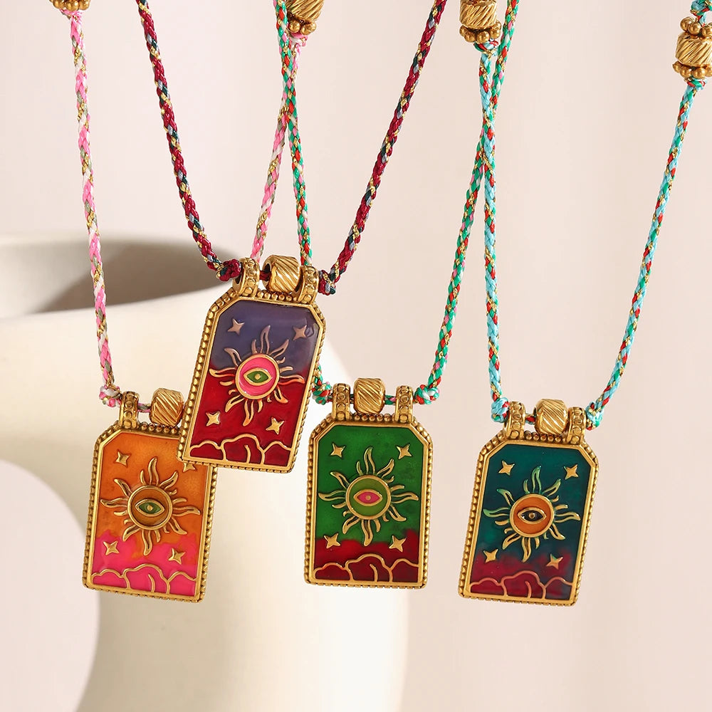 Collares "Sol de Musas" – Amuletos de Esmalte Vintage & Oro 18K