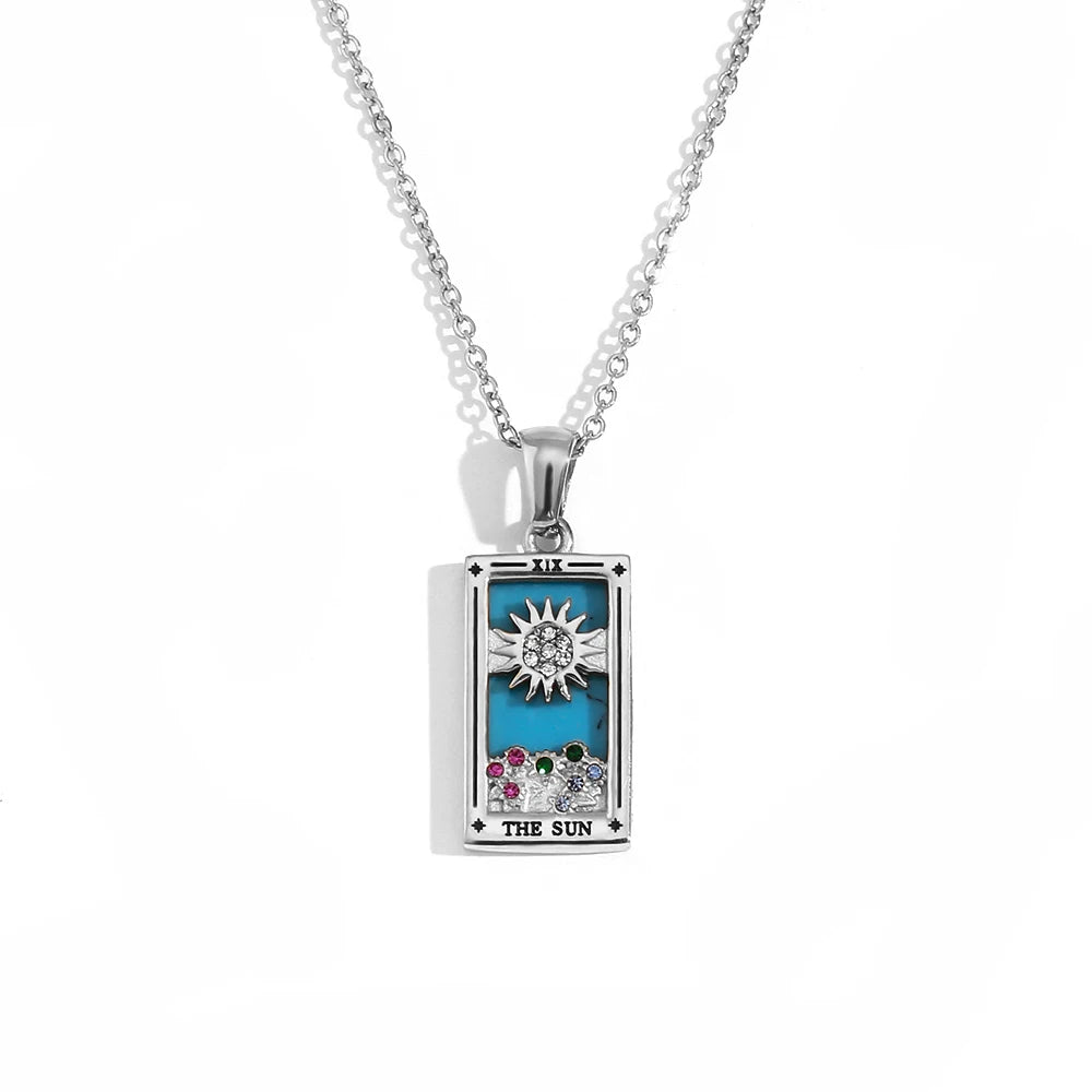 Collar Carta del Tarot "The Star" – Acero Inoxidable Bañado en Oro 18k