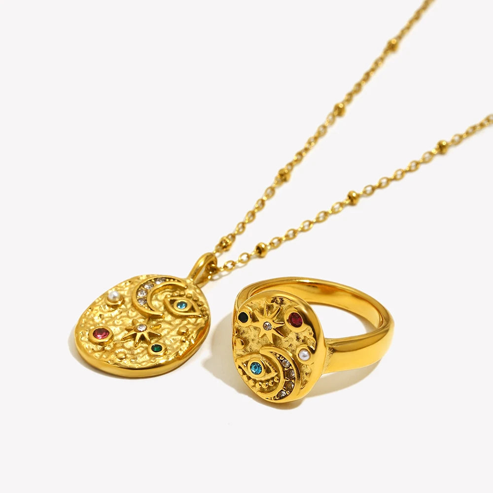 linea Amuletos "Celestial" – Medallón & Anillo Sello Martillado
